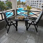 Estudio Cristianos-tenerife- アパート *